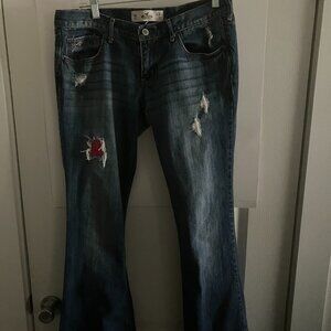 Hollister Jeans Blue Embroidery Pocket Distressed High Rise Flare Leg 30X33 11R
